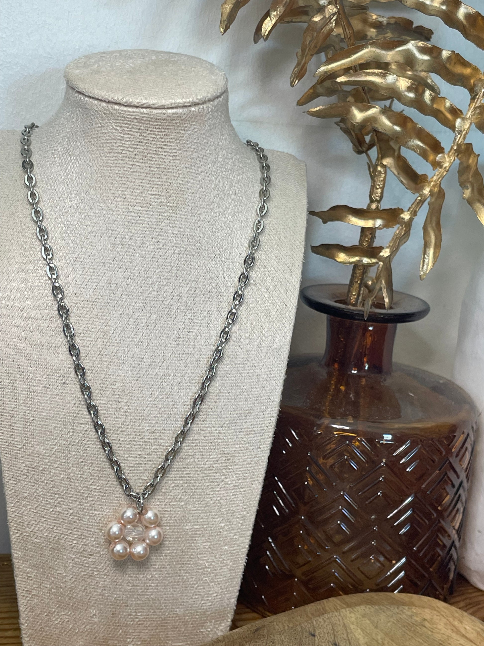 Collier Camélia